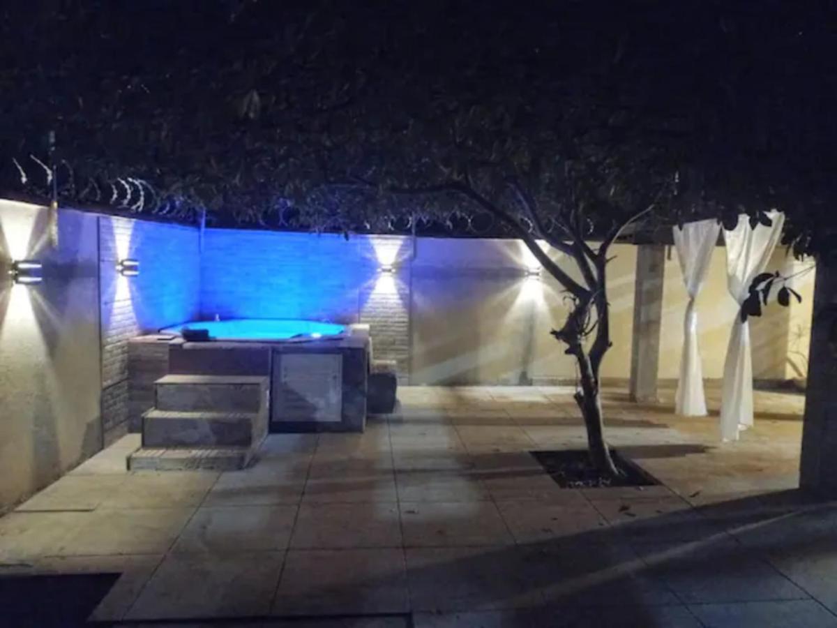Casa Com Spa De Hidro, Aquecedor E Cromoterapia A 1,0 Km Do Centro Chapada dos Guimarães Eksteriør bilde